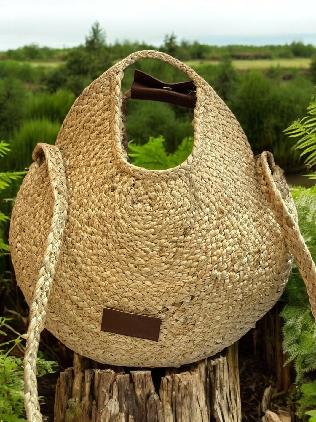 Round ethnic Jute sling Bag